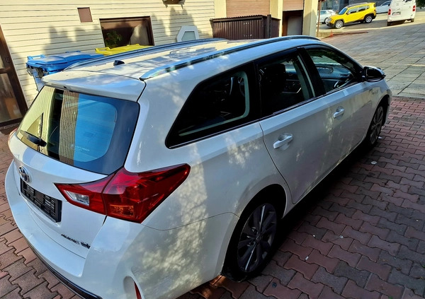 Toyota Auris cena 26500 przebieg: 168500, rok produkcji 2013 z Krzanowice małe 121